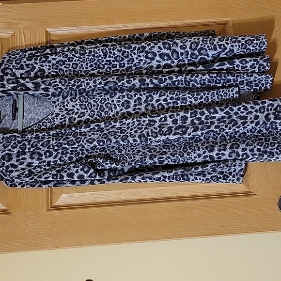 2 piece tunic sweater set - Picture 1 of 5